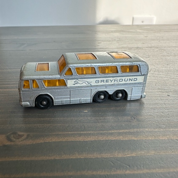 Vintage metal Matchbox coach 
1960’s - Picture 3 of 5